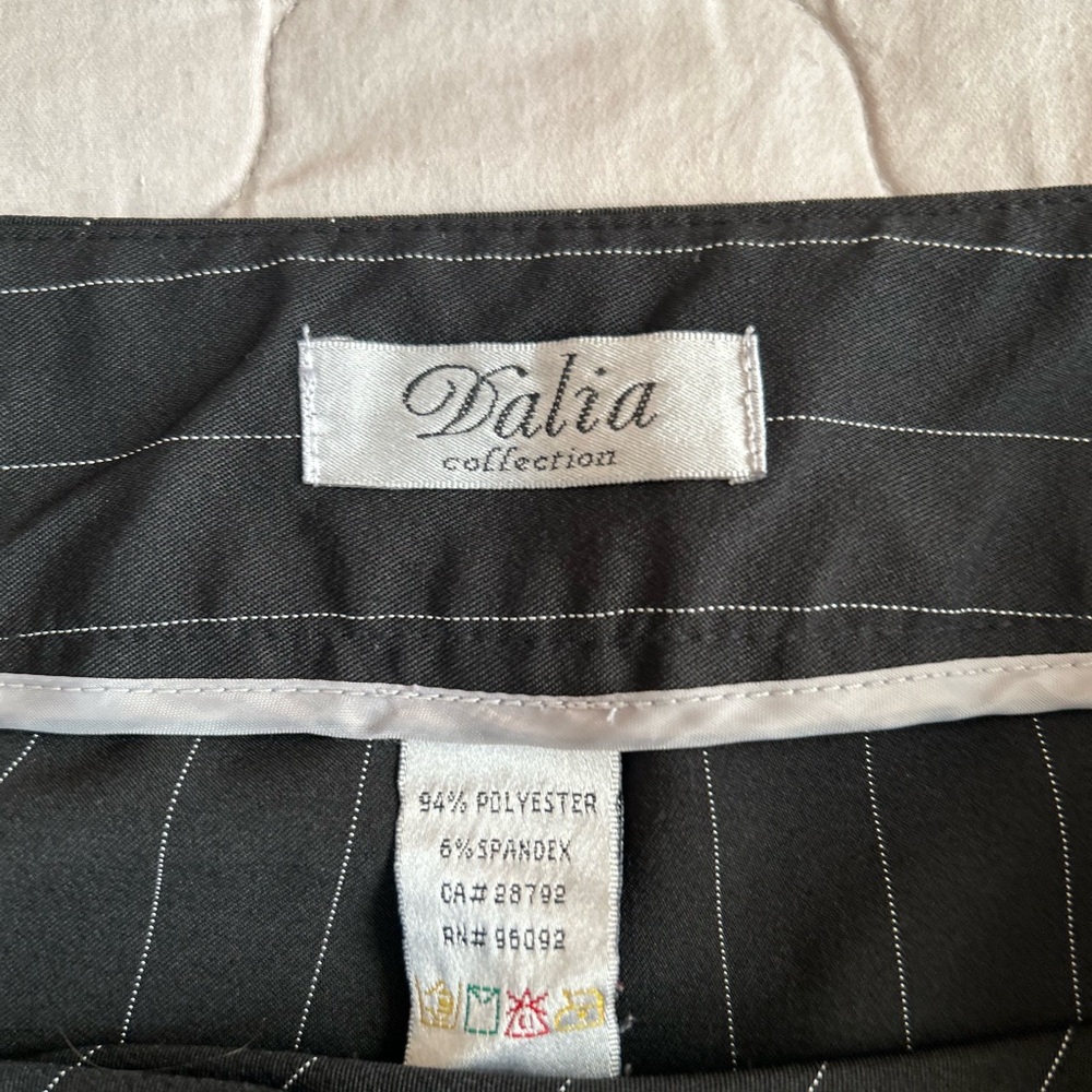 Dalia Collection Slacks - Picture 5 of 5